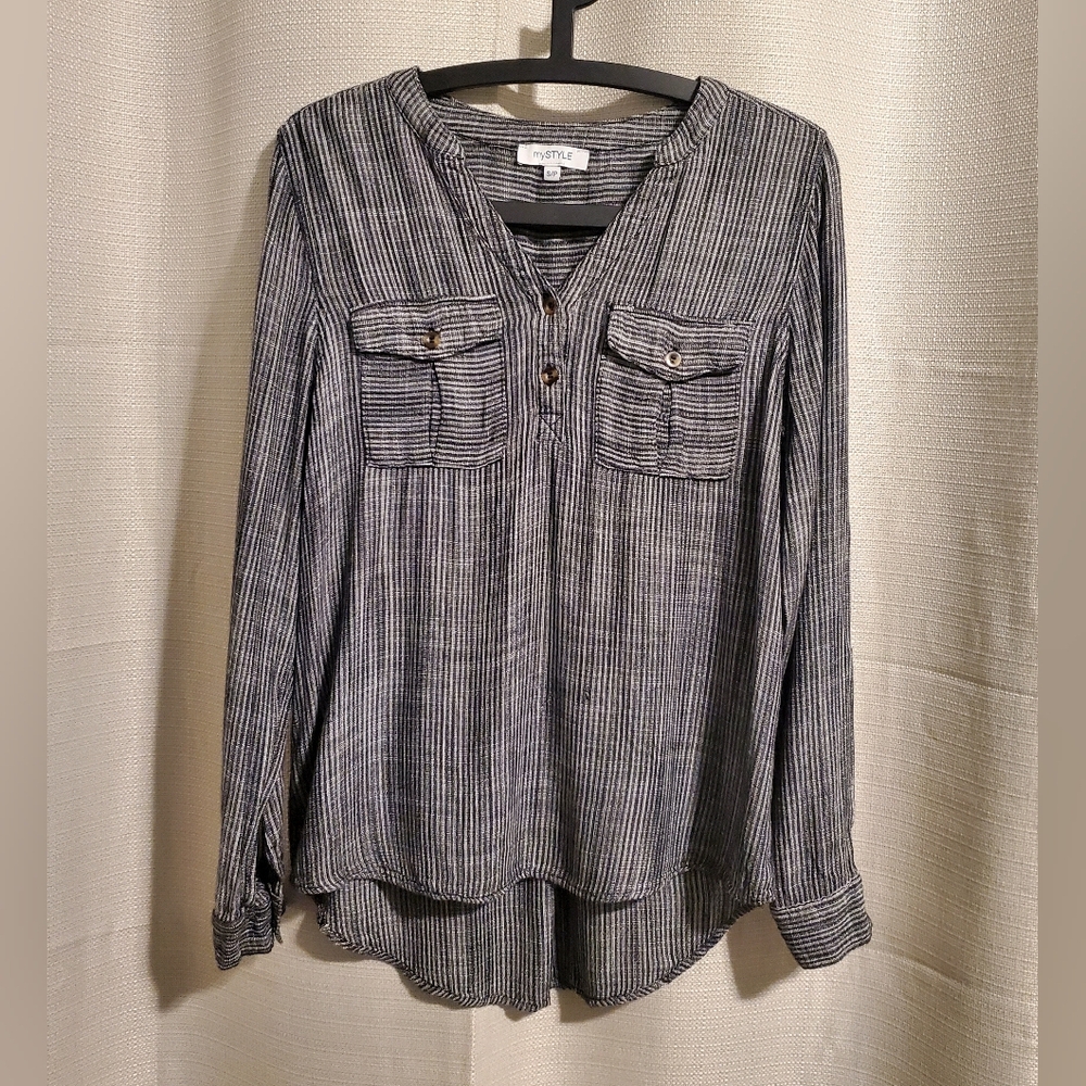 (4/$20) MyStyle Women's Gray Striped Top - Picture 1 of 10
